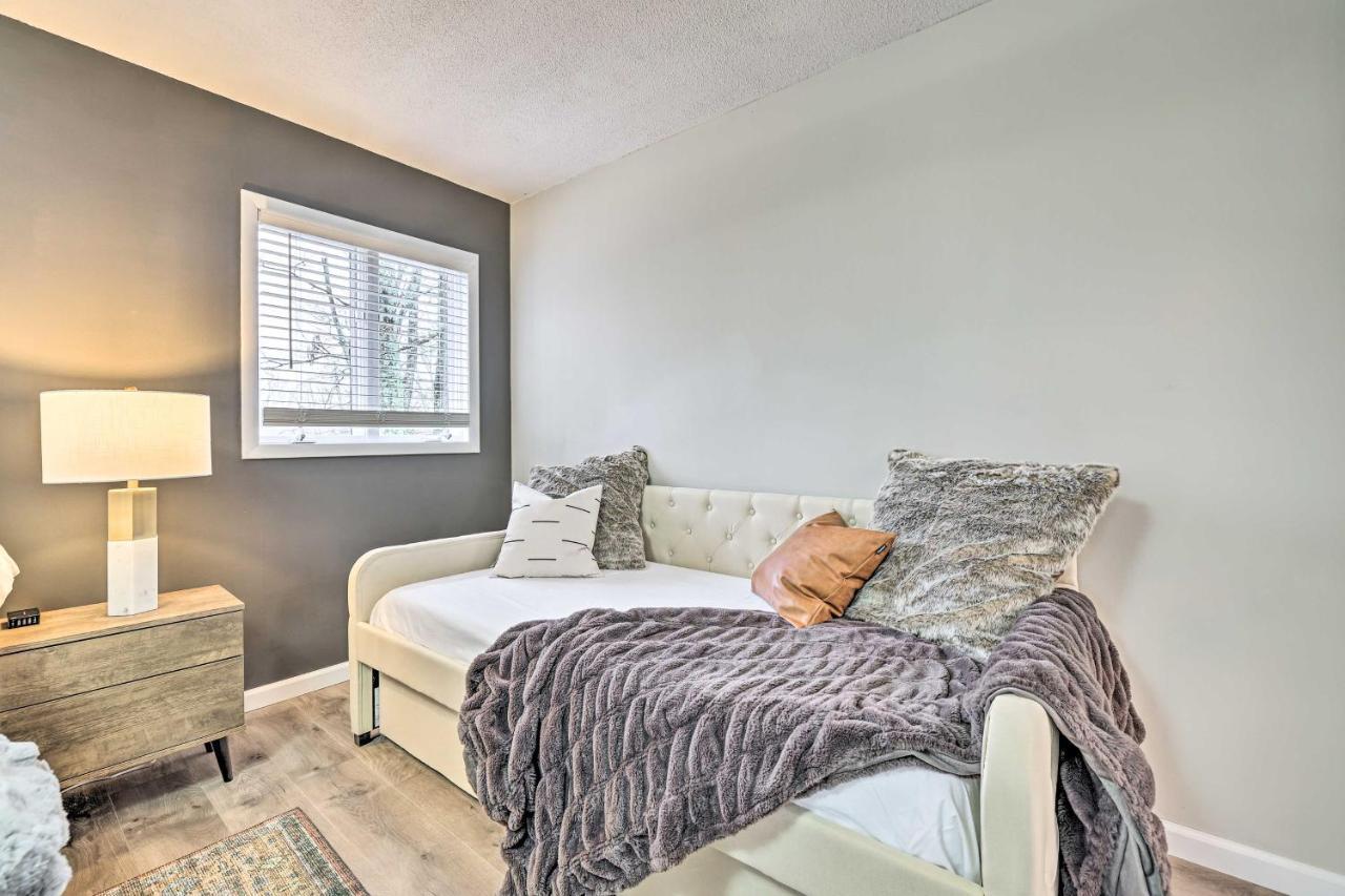 Poconos Retreat With Hot Tub, Game And Fire Pit! * East Stroudsburg